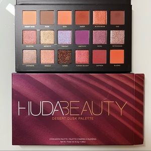 Huda Beauty Desert Dusk Palette